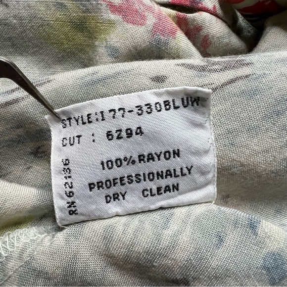 Vintage Guess by Georges Marciano Floral Short Sleeve Button Up Rayon Shirt L - Picture 7 of 9